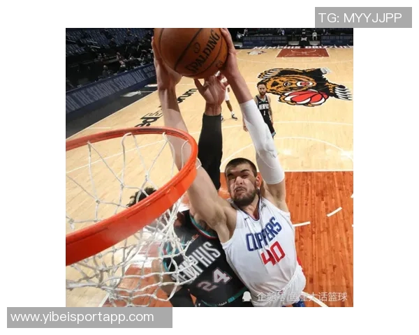 瓦兰替补表现不佳13分钟内5中3仅得6分并出现多次失误和犯规