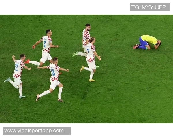 精彩绝伦的4比4进球大战伊劳拉称赞双方踢得极为开放与观赏性十足