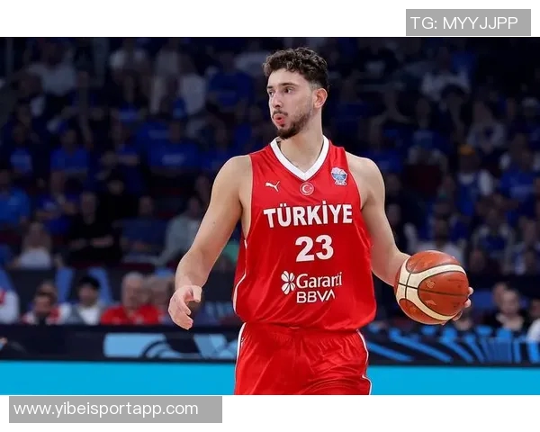 乌度卡称赞卡佩拉护筐与空接能力申京双塔组合展现更强侵略性