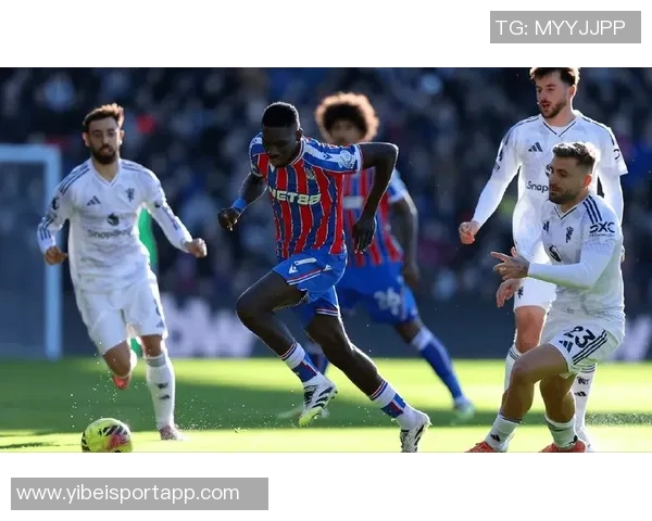 镜报曝B费因不满比赛踹门事件险致曼联放弃签约计划