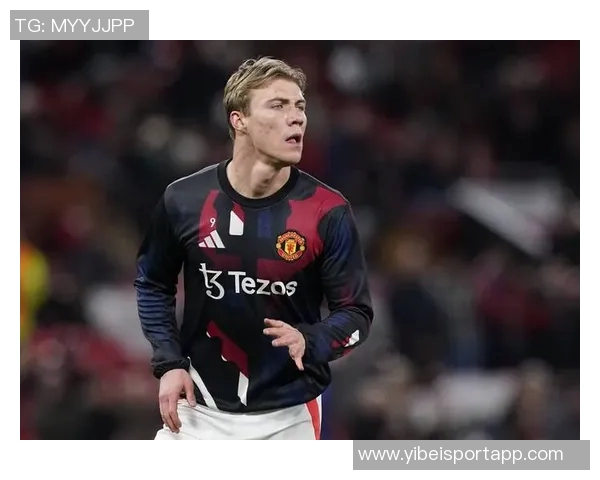 德佬放弃电影投资收购那不勒斯如今球队崛起成意甲强队 德佬放弃电影投资收购那不勒斯如今球队崛起成意甲强队